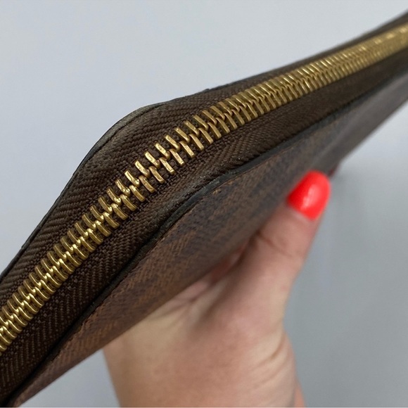 Women’s Louis Vuitton Wallet Red Zippy Clemence Ebene 100% Authentic - Picture 6 of 9